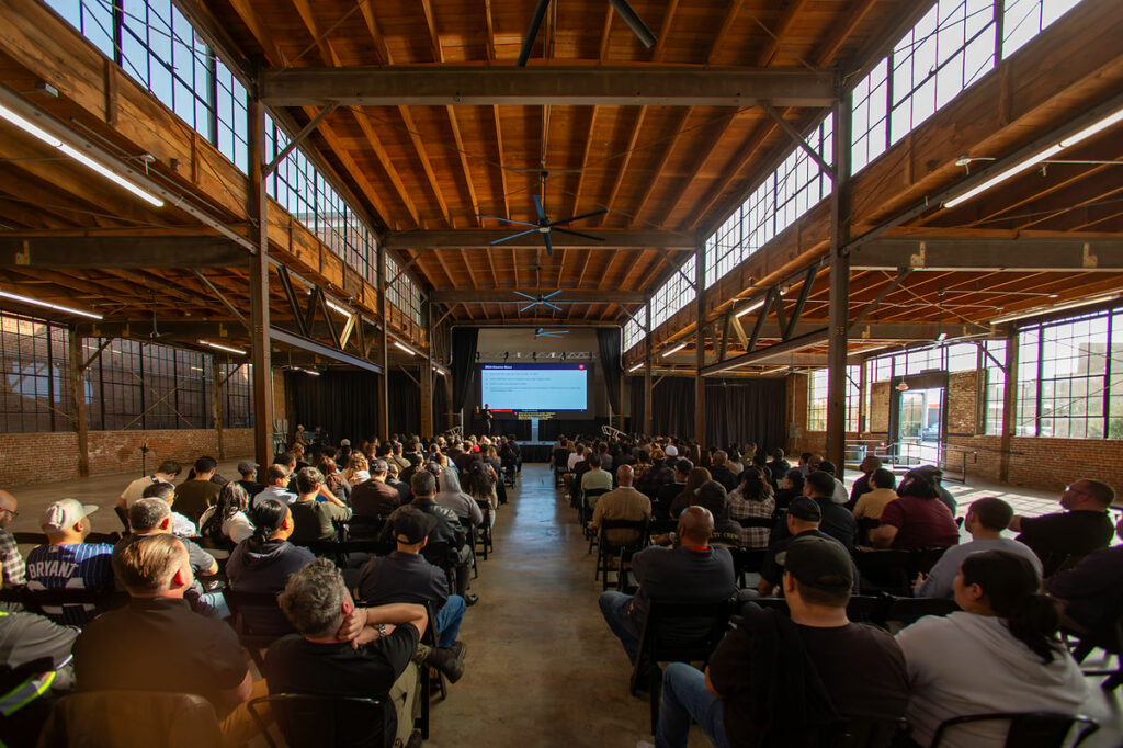 b2fe1e 7b231c7e81fa43318dea6a8b5526f891mv2